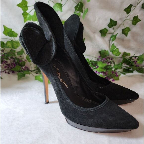 Alice & Olivia Suede Heels - Picture 5 of 14